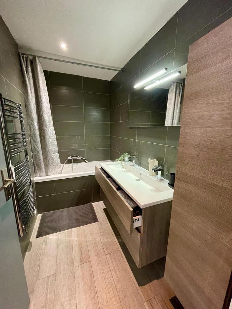 Le Cocon Art Deco Apartment Caluire-et-Cuire Ngoại thất bức ảnh